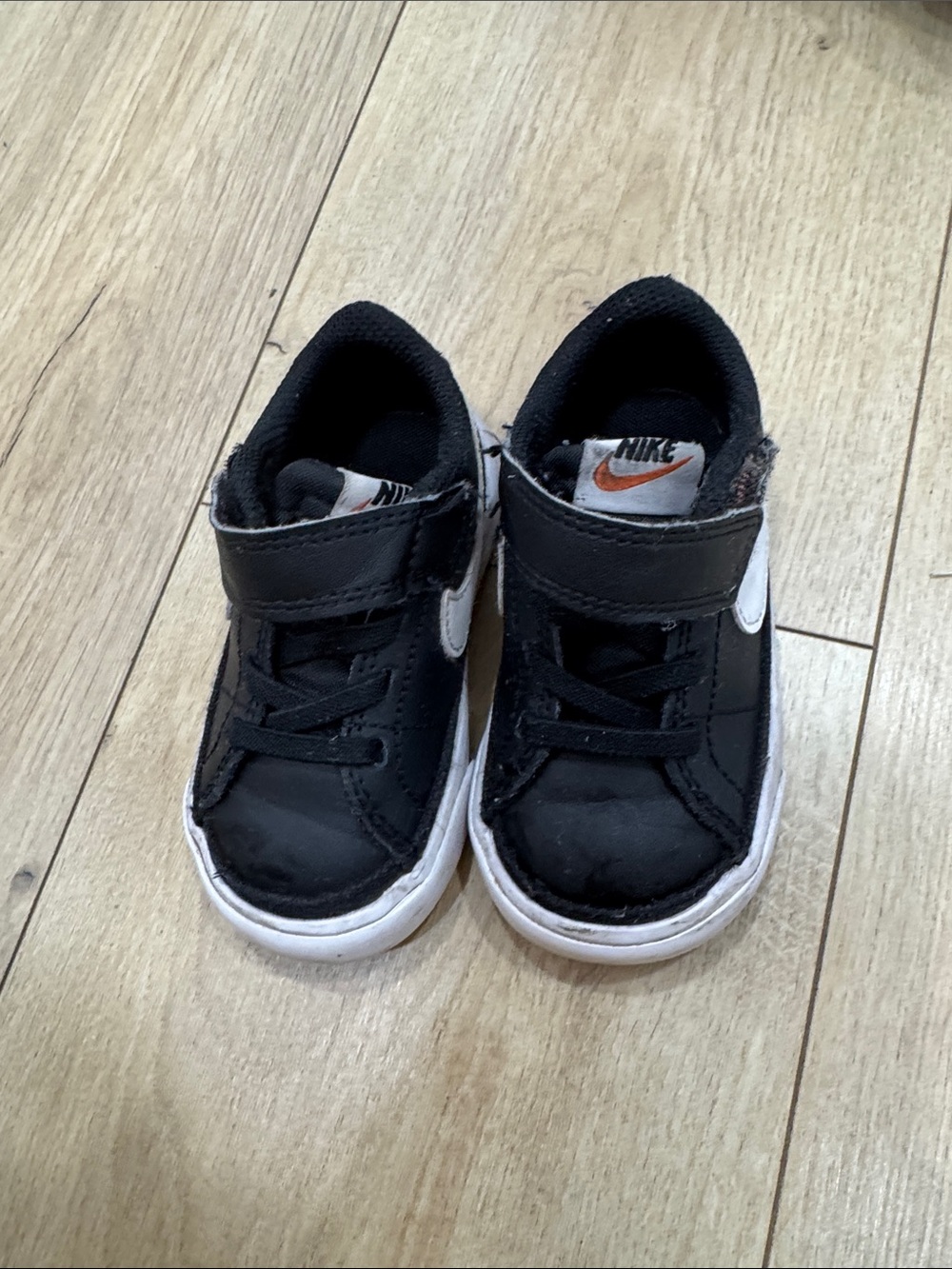 Nike Kids Black and White Velcro Sneakers